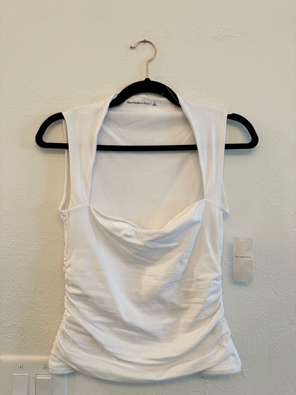 Abercrombie & Fitch White Cowl Neck Sleeveless Camisole